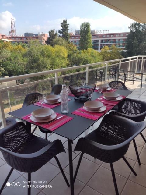 Appart Standing: Elegant 2BR with Pool, Terrace & Port Aventura Proximity Salou Exterior photo
